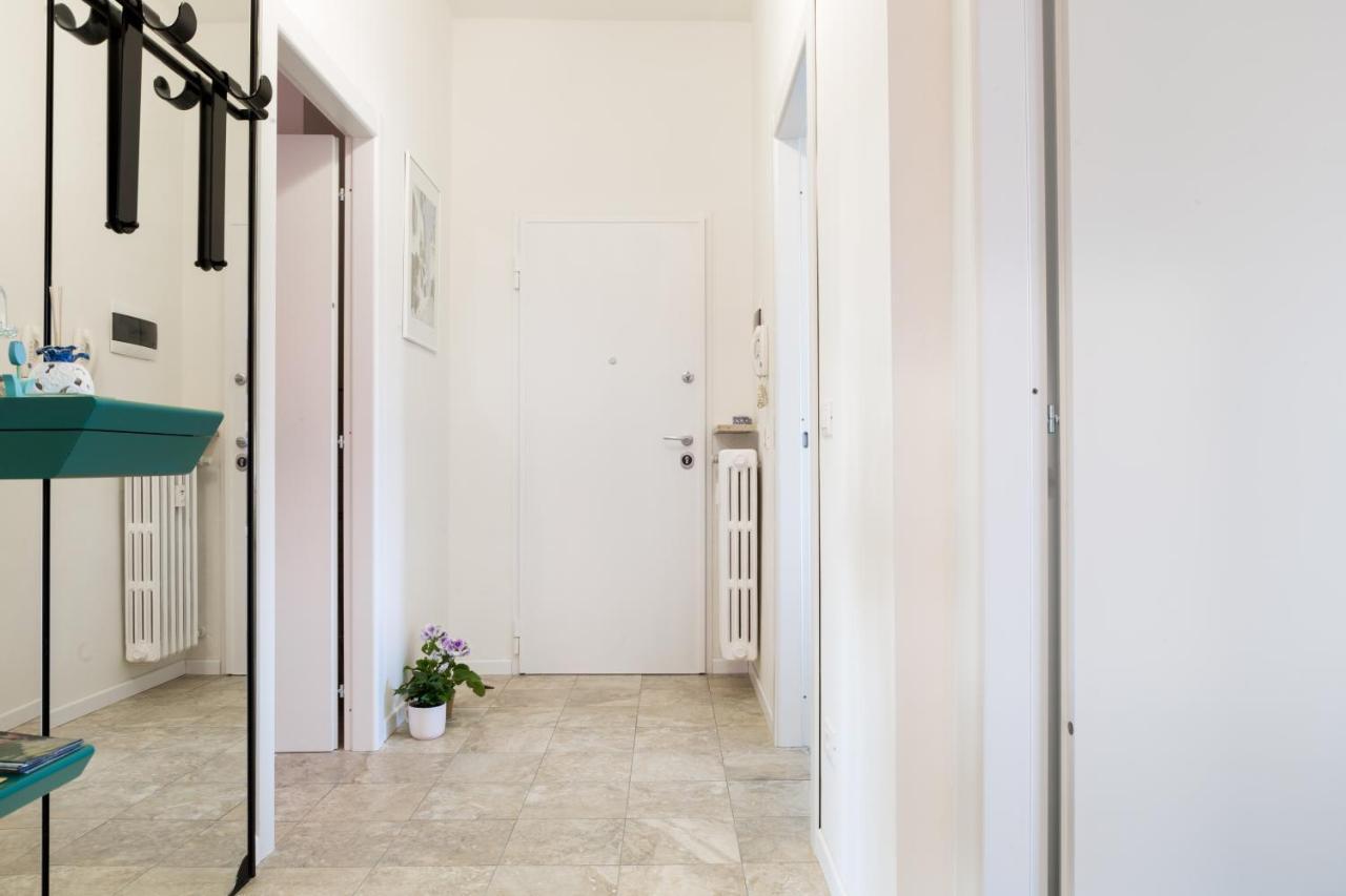 Parma Railway Station Lovely Apartment Eksteriør billede